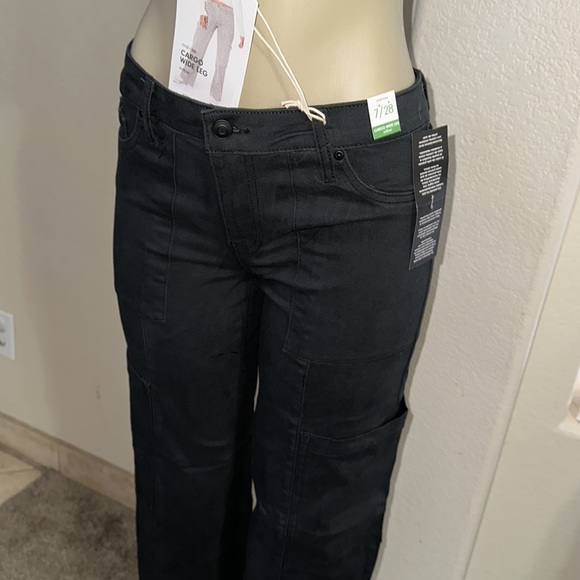 Jeans 🖤 - Picture 3 of 9